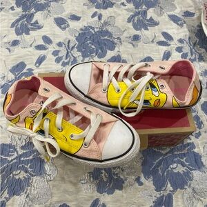 Retro Loonie Tunes Tweety Bird Converse - Size 3 Kids
